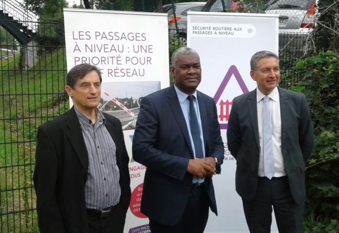 Opération de sensibilisation sur les passages à niveau Opération de sensibilisation passages à niveau