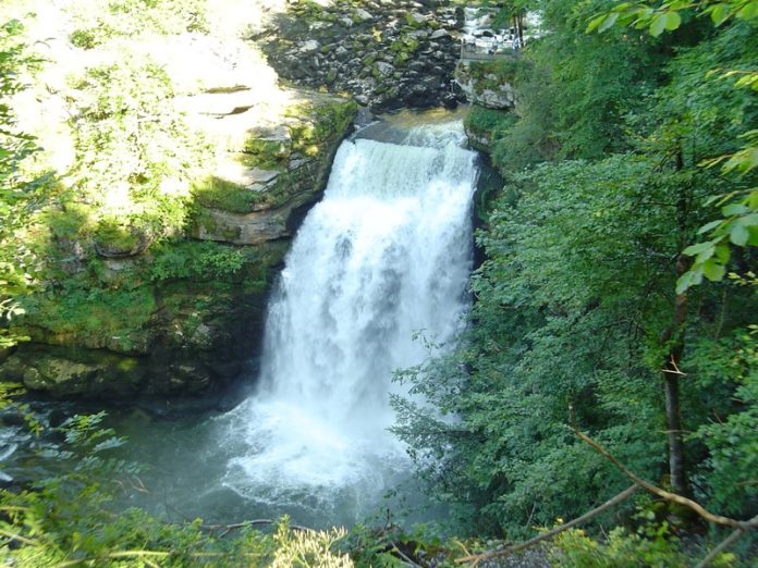 31-saut-du-doubs-800x600-12074