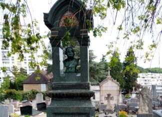 Besançon : A la recherche des horlogers au cimetière des Chaprais