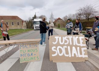 Région. »Manifester au pays »