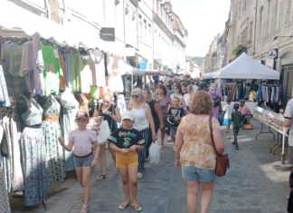 Soldes d’été et braderie pas trop chamboulée à Besançon