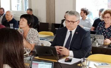 Laurent Croizier, député de la 1ère circonscription du Doubs et conseiller municipal d'opposition à Besançon