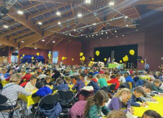 Pontarlier. 386 élèves ont participé à la dictée du Tour de France 386 élèves ont tenté de remporter l'un des huit tickets pour découvrir les coulisses de l'événement le 26 juillet prochain à Pontarlier