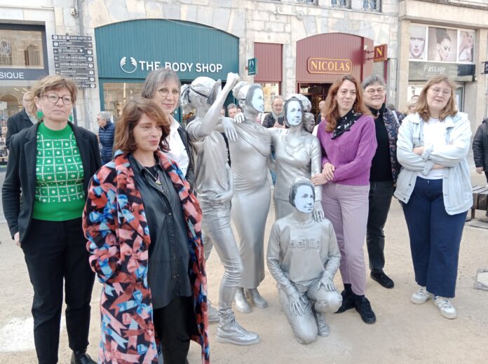 Jenny d'Héricourt, le féminisme et l’aluminium roumain