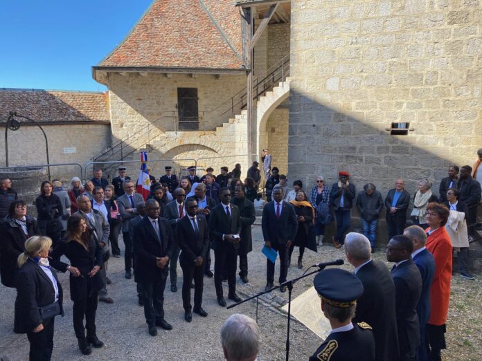 Photo de la cérémonie toussaint au chateau de joux à pontarlier
