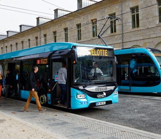 Besançon. Abonnements, cartes, PASS : à l’approche de la rentrée, Ginko rencontre les voyageurs Réseau Transports en communs Ginko de Besançon