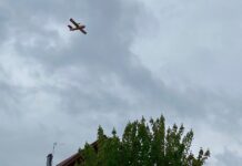 exercice feu foret orchamps vennes avec un avion remplis d'eau
