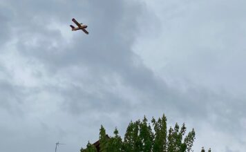 exercice feu foret orchamps vennes avec un avion remplis d'eau