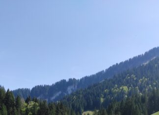 Lucas Lechevallier et son vélo