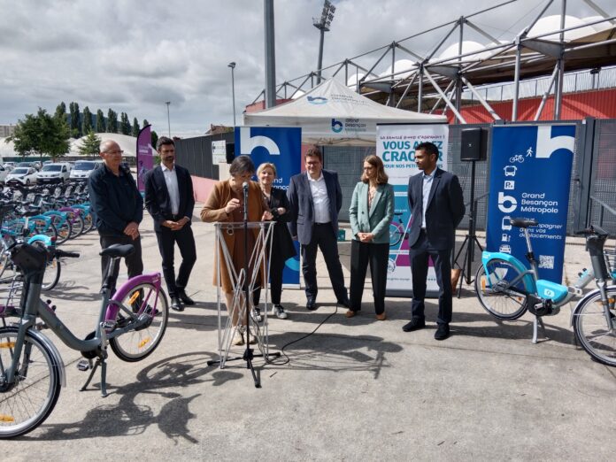 Inauguration du nouveau service Ginko VéloCité Ginko Vélocité au stade Léo Lagrange