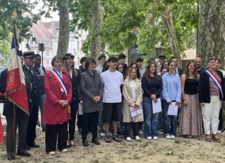 Besançon. Des lycéens ont été récompensés lors de la cérémonie en hommage aux victimes de l’esclavage des élèves des lycées Louis Pasteur et Ledoux et Anne Vignot, maire de Besançon