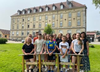 Onze collégiens de Levier