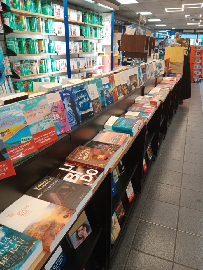 Des livres dans un magasin