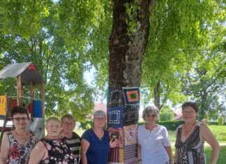un groupe de tricot urbain