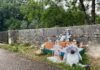 hommage sur les lieux du drame