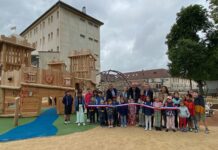 aire de jeux au parc du Grand Cours à Pontarlier