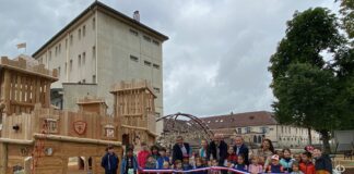 aire de jeux au parc du Grand Cours à Pontarlier