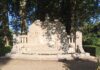 Monument Hilaire de Chardonnay