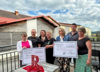 Gilley. Les fèves à l’effigie de Renaud ont permis de verser 3000€ à deux associations Mélina et ses parents représentaient Association Guerrier Mitochondrial