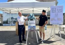 Le Maire de Baume-les-Dames Arnaud Marthey ainsi que Simon Courbet, le président de l’USB Rugby