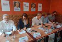 Joël Monti (CAP21), Amandine Rapenne (CAP21), Jean-Sébastien Leuba (PS), Frédérique Baehr (Place Publique) et Gilles Vieille-Marchiset (Place Publique)