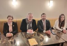 Géraldine Grangier députée du Doubs, Jacques Ricciardetti tête de liste des municipales à Besançon, Julien Odoul Député de l'Yonne et Anaïs Vial Responsable locale des jeunes du Rassemblement national