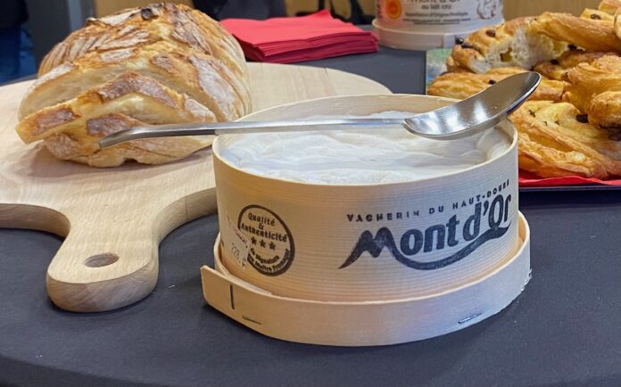 mont d'Or en boite