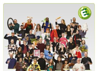 Besançon. Les commerçants, moteurs de la transition écologique ? une partie des 130 commerçants du réseau "commerce éco-engagé" de Besançon