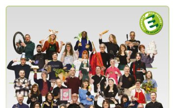 Besançon. Les commerçants, moteurs de la transition écologique ? une partie des 130 commerçants du réseau "commerce éco-engagé" de Besançon