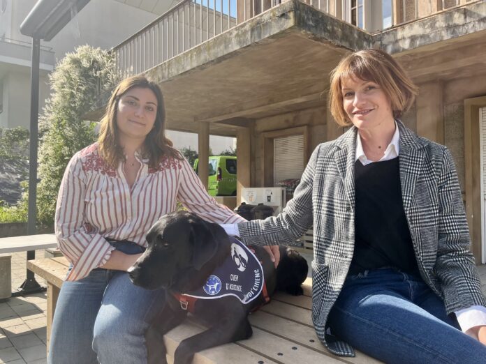Justine Béliard et Carine Menigoz en compagnie de Sony