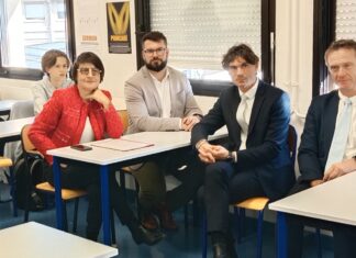 Nathalie Albert-Moretti Rectrice de l'Académie de Besançon, Cyprien Prost Délégué régional de l'OPCO Atlas, Samuel Rouzet Inspecteur d'académie du Doubs et Laurent Cagne Proviseur du lycée Jules Haag