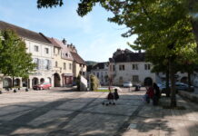 Baume-les-Dames. La commune prépare l’avenir avec la révision de son plan urbanisme Place de la République, Baume-les-Dames