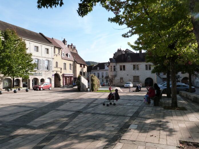 Place de la République, Baume-les-Dames