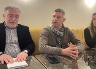 Jacques Ricciardetti, tête de liste du RN aux municipales à Besançon, était accompagné de Thomas Lutz ex-candidat aux législatives 2024 à Besançon et de Géraldine Grangier, députée RN