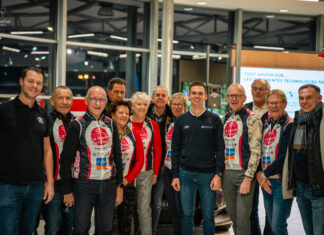 Remise des prix aux partenaires et champions