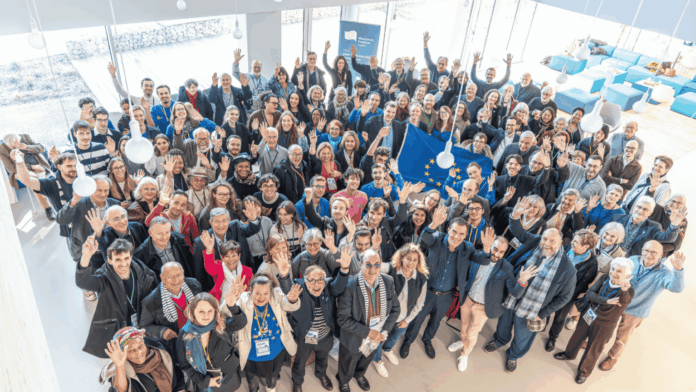 Jean-Marie Girerd rendait compte des travaux du Mouvement Européen France lors des Universités d'Automne à Belfort