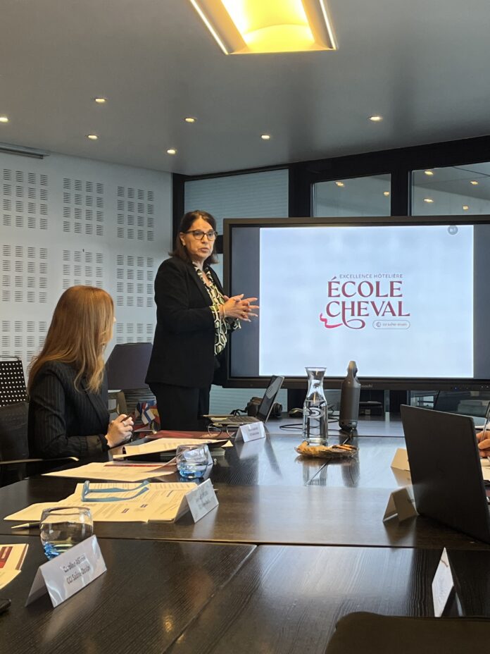 Françoise Sanchez École Cheval Excellence Hôtelière Besançon Francoise Sanchez