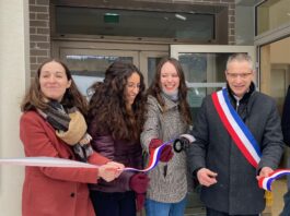 Haut-Doubs. Granges-Narboz : la nouvelle maison médicale inaugurée Les trois médecins aux côtés du maire, Raphaël Charmier
