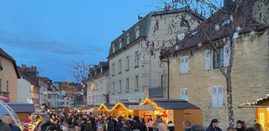 Pontarlier. Le marché de Noël séduit et suscite quelques recommandations pour l’avenir bilan marché de Noël Pontarlier