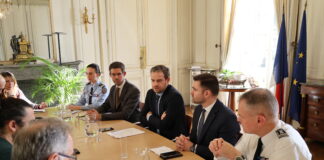 Le Dossier. Violences intrafamiliales, narcotrafic, refus d’obtempérer : le bilan de la sécurité dans le Doubs La colonelle Élodie Montet, le procureur de Besançon Cédric Logelin, le préfet du Doubs Rémi Bastille, le procureur de Montbéliard Paul-Édouard Lallois et le directeur de la police départemental Laurent Perraut