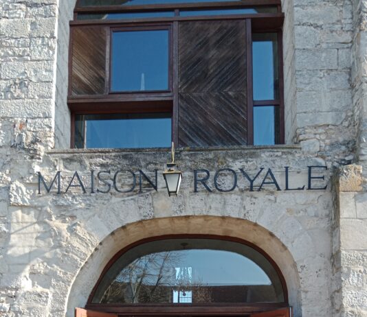 Région. La Maison Royale de Pesmes pour des séjours enchanteurs Maison Royale Pesmes séjour