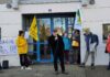 une cinquantaine de manifestants devant la permanence d'Eric Liégeon