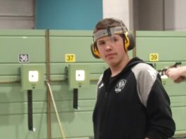 Saint-Vit. L’heure des félicitations à l’école de tir pour Yanis Belin !