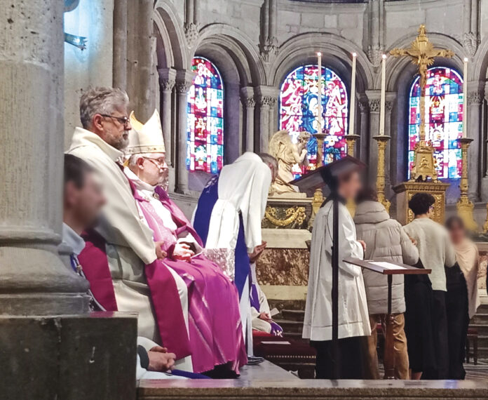 Besançon. 115 nouveaux catholiques Monseigneur Jean-Luc Bouilleret, Archevêque du diocèse de Besançon