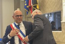 Besançon. Un premier conseil municipal explosif