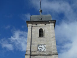 Eglise Premiers Sapins Trésors Cachés