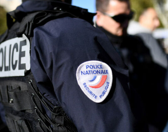 Uniforme de Police