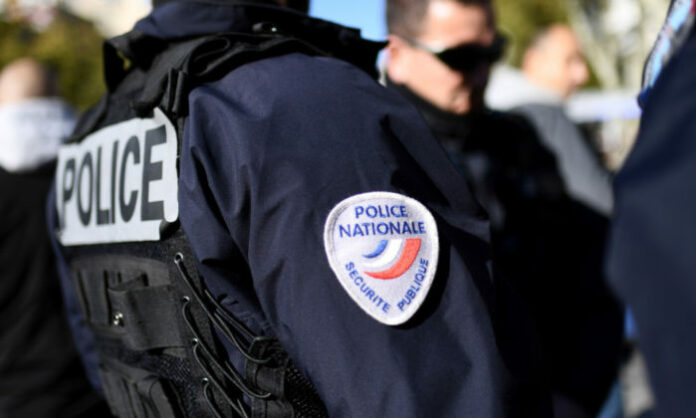 Uniforme de Police