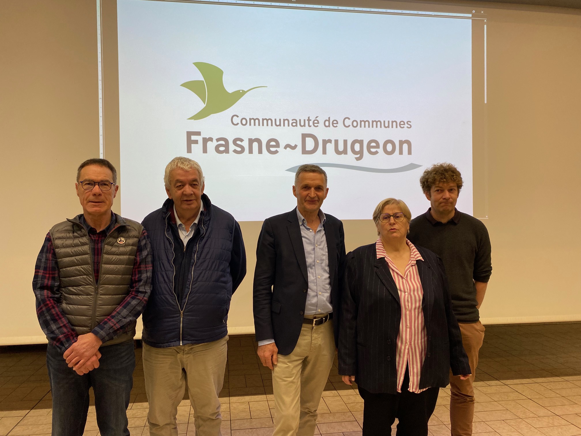 Photo de groupe des nouveaux vice-présidents élus