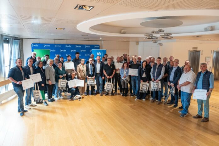 Remise diplômes du concours agricole aux agriculteurs du Doubs